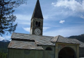 La chiesa di Elva (foto archivio Provincia)