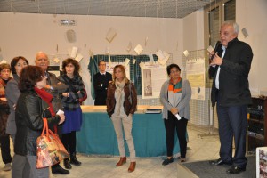 L'inaugurazione della mostra con il consigliere Lerda (foto Uff. Stampa Provincia)