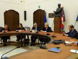 Il tavolo dei relatori (foto Uff. Stampa Provincia)