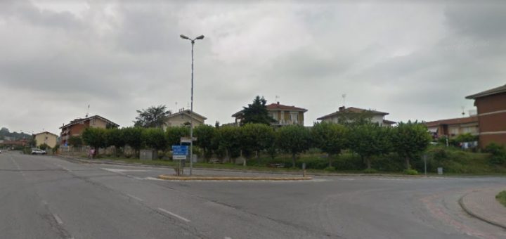 L'intersezione tra la sp 37 e la sp 243 a Villanova Mondovì