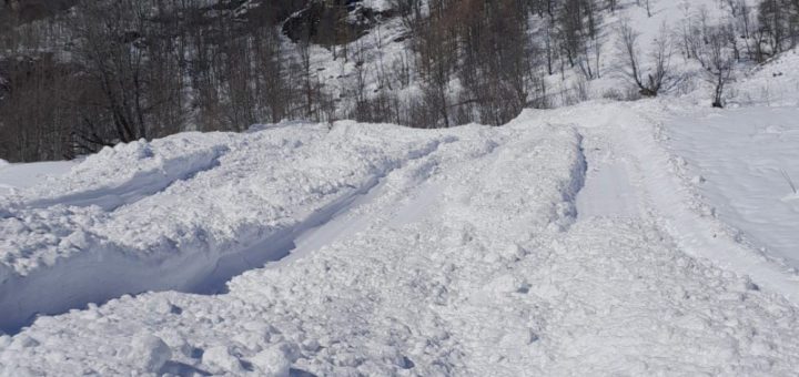 Valanghe cadute sulla strada Canosio-Preit (foto d'archivio)