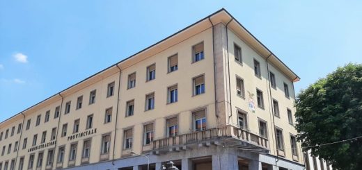 La sede della Provincia a Cuneo