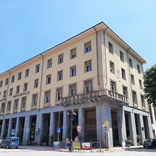 Palazzo della Provincia a Cuneo (foto Vallauri)