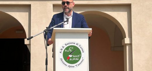 Il presidente Robaldo al 24° raduno intersezionale degli Alpini del Roero
