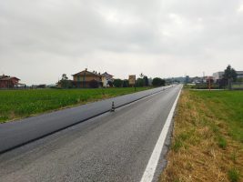 Asfaltatura della sp 564 a Pianfei