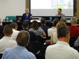 Un momento dell'incontro ptenutosi presso la sala Falco del Centro Incontri
