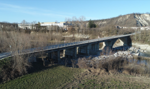 Vista complessiva del ponte sulla SP12 a Bastia Mondovì