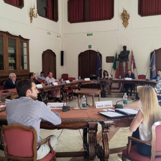 I Consiglieri al tavolo