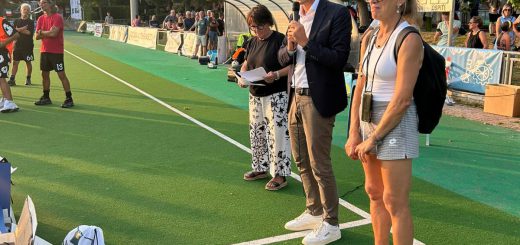 L'intervento del consigliere Manzone allincontro amichevole della nazionale italiana di hockey su prato