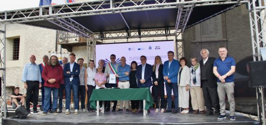 Un momento della presentazione del progetto Alavetz