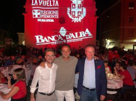 Il consigliere provinciale Gatto, il presidente regionale Cirio e il vicepresidente provinciale Antoniotti alla serata di presentazione della tappa