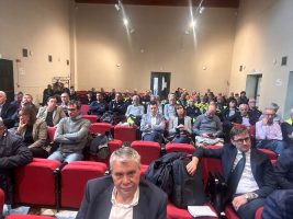 Il pubblico del convegno “Il sistema della protezione civile comunale: pianificazione, operatività e responsabilità”