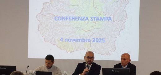 L'intervento introduttivo del presidente Robaldo durante la conferenza stampa