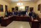 Foto di gruppo con i consiglieri provinciali e gli amministratori del Comune di Novello