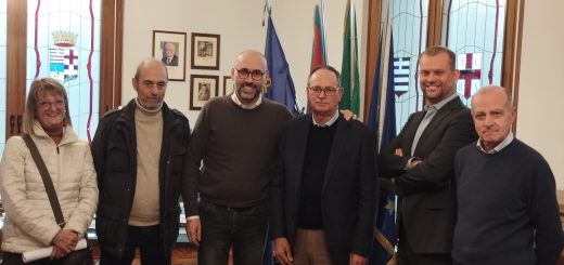 L'incontro tra il presidente Robaldo e il presidente provinciale Acli Elio Lingua