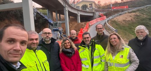 Il sopralluogo al Ponte sulle Rocche di Montaldo Roero