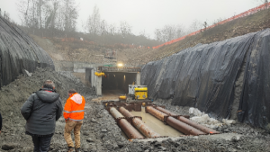 Il sopralluogo al cantiere della centralina idroelettrica nei pressi della sp 12