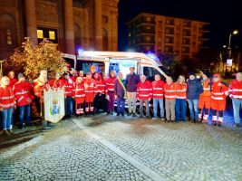 Il consigliere Danna con i volontari del soccorso di Dogliani