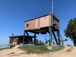 Stazione motrice di monte dela seggiovia Monte Alpet