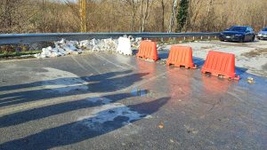 Le foto dell'avvallamento sulla sp 12 tra ra l’intersezione con la sp 60 per Castellino Tanaro e l’intersezione con la sp 314 per Niella Tanaro