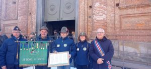 Il consigliere provinciale Rocco Pulitanò con i rappresentanti dell'Associazione Nazionale Alpini