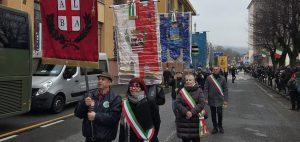 Un momento della sfilata per le vie del centro storico di Ceva
