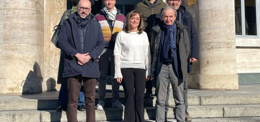 Il presidente Robaldo con il sindaco Fogliato e la dirigente scolastica Massucco dopo la prima riunione informale di coordinamento operativo