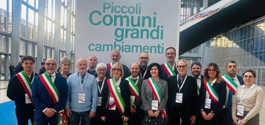 Il presidente della Provincia insieme ad alcuni dei sindaci cuneesi presenti a Roma