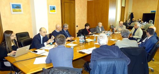 Un momento dell'incontro con i sindaci delle città con più di 10 mila abitanti