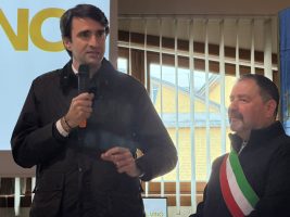 L'intervento del consigliere Danna durante la festa del vino di Clavesana