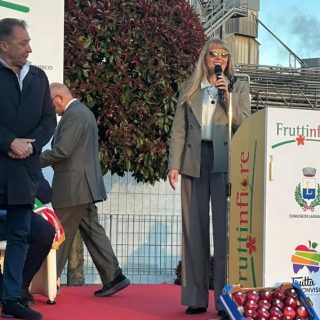 L'intervento della consigliera Casale durante l'inaugurazione della XXIV edizione di Fruttinfiore