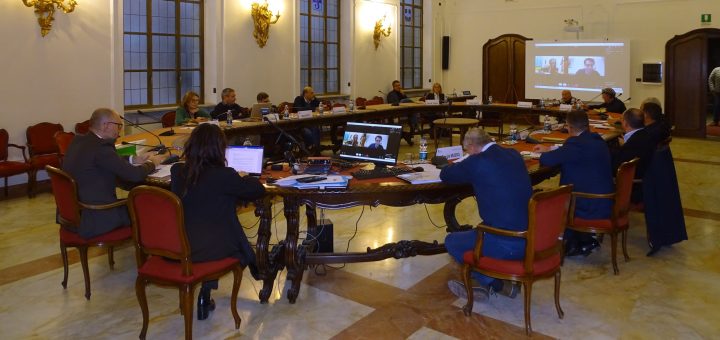 Una seduta del Consiglio provinciale (foto di repertorio)