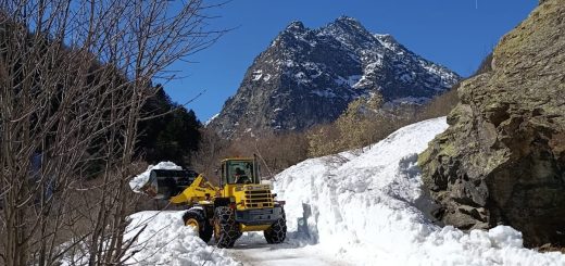Le operazioni per la riapertura della sp 239 tra Tetti Gaina e Terme di Valdieri