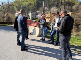 Il sopralluogo effettuato a Pamparato sulla strada provinciale 35