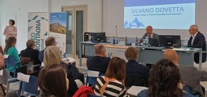 L'intervento del consigliere Dovetta durante il festival transfrontaliero Alpimed+