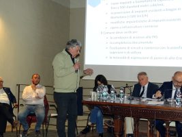 L'intervento del consigliere provinciale Vincenzo Pellegrino