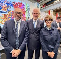 Il presidente Robaldo con Il ministro Zangrillo e la presidente di Fondazione Industriali Cirio