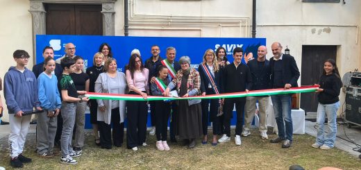 Il taglio del nastro di Savix Comics & Games