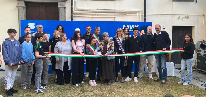 Il taglio del nastro di Savix Comics & Games