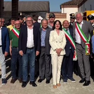Le autorità presenti all'inaugurazione della nuova sede operativa della della Protezione civile di Casalgrasso