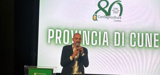 L'intervento del consigliere Sannazzaro durante la celebrazione degli 80 anni di Confagricoltura Cuneo