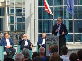 L'intervento del commissario Giuseppe Rossetto durante la cerimonia di consegna delle medaglie