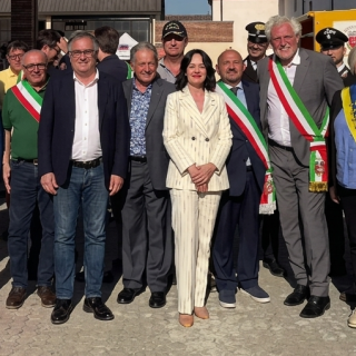 Le autorità presenti all'inaugurazione della nuova sede operativa della della Protezione civile di Casalgrasso
