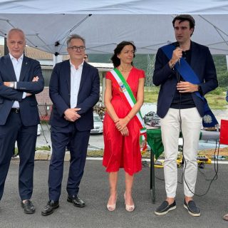 L'intervento del consigliere Danna durante la cerimonia di inaugurazione del ponte "Alex Zanardi" a Priola