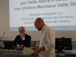 L'intervento del presidente Robaldo durante la presentazione della nuova cartina “Pedala in Valle Stura e dintorni”