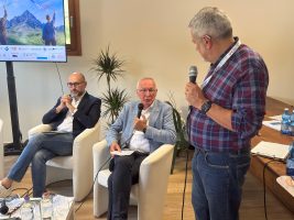 Il presidente Robaldo e il sindaco di Saluzzo Demaria durante un dibattito promosso nella giornata di sabato
