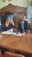 Il vicepresidente Antoniotti firma il protocollo contro lo sfruttamento lavorativo in viticoltura:
