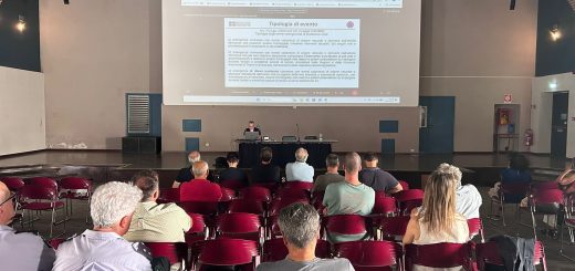 Un momento della Scuola di protezione civile svoltasi presso il Centro polifunzionale “Arpino” di Bra