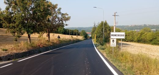 Il tratto di Monchiero della nuova pavimentazione verso Barolo