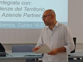 L'intervento del presidente Robaldo durante la presentazione della nuova cartina “Pedala in Valle Stura e dintorni”
